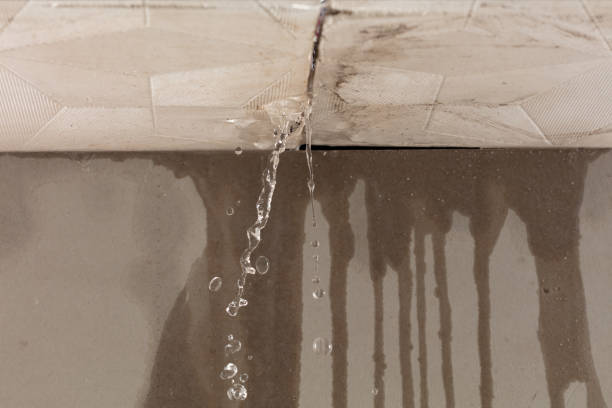 Professional Sewage Cleanup technician working in Bridgeport, TX